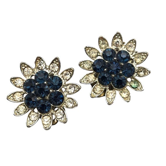 Vtg Lisner Rhinestone Flower Clip-On Earrings Silver-Tone Blue & Clear Stones Floral Design Retro Jewelry 7/8"