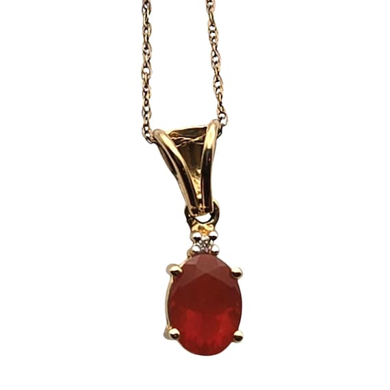 14 Kt Gold Necklace With Oval Citrine Cabochon Pendant & Diamond Chip Accent