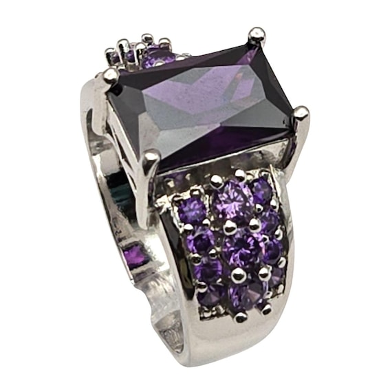 Vtg Sterling Silver Cocktail Ring W/ Purple Rhinestones & Emerald Cut Center Stone Size 9