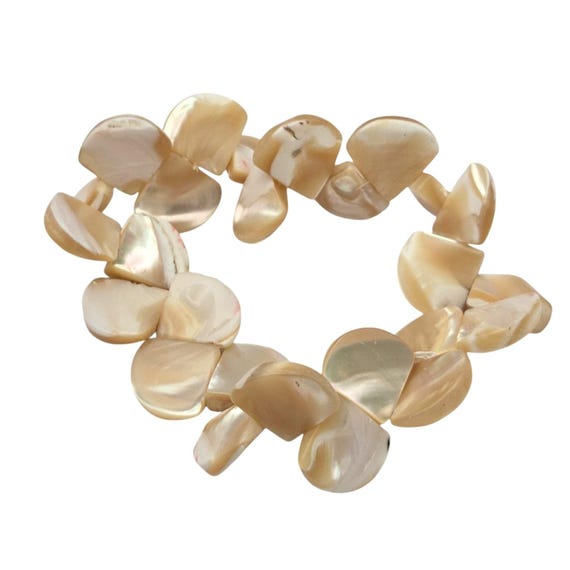 Vintage Beige Shell Stretch Bracelet 6-6 1/2