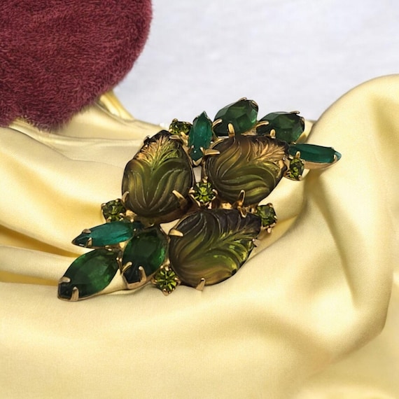 Vintage Green Iridescent Crystal Leaf Acorn Brooch Pin Unmarked