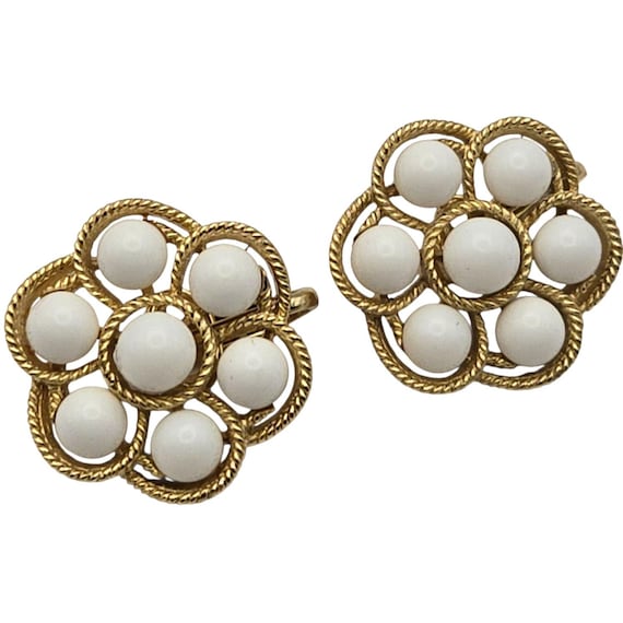 Vtg Crown Trifari Gold Tone Clip-On Earrings With Milk Glass Cabochon Accents