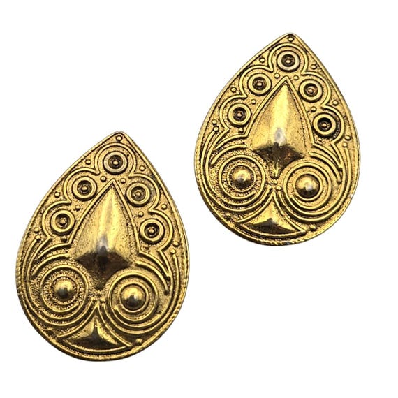 Vtg Gold Tone Tibetan Style Tear Drop Stud Earrings With Intricate Design