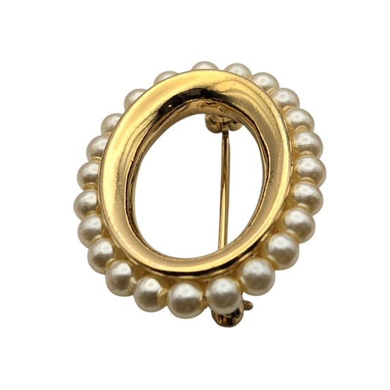 Napier Oval Goldtone & Pearl Brooch Pin 1 " x 7/8 " Simple Elegance