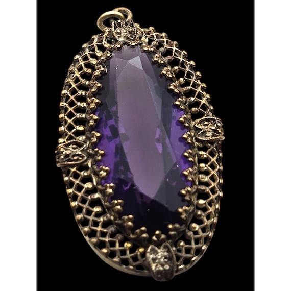 Vintage Art Nouveau Pendant Purple Glass Gemstone Inset Gold-Tone Reticulated Design Oval Shape Circa 1900s