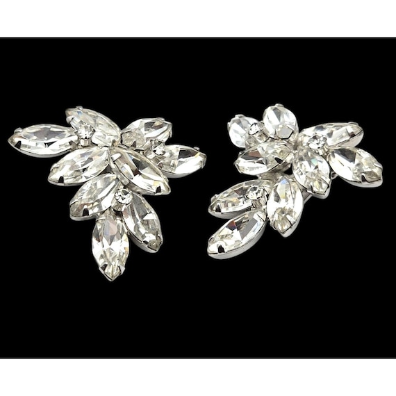 Vintage Weiss Clear Ice Rhinestone Clip-On Earrings Stunning Sparkle & Quality Construction