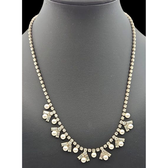 Vintage Rhinestone & Faux Pearl Necklace 16 1/4" With 1/2" Fan Drop