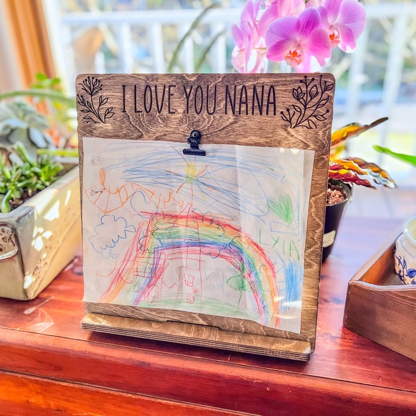 Personalized for Mother's Day || Engraved Kids Art Display || Wooden Picture Holder || Drawing Display Stand || Gift Grandma, Grandmother