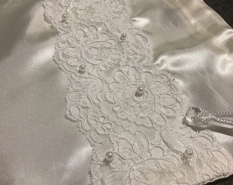 Bridal Money bag - Wedding silk and bridal lace design in off-white