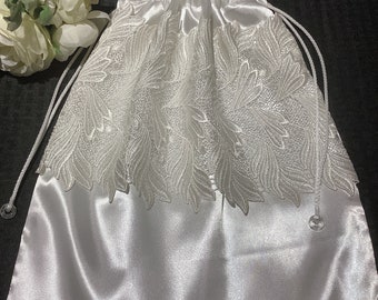 Bridal Money bag - bridal leaf lace on a white silk bag