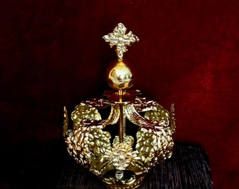 Small Plated Metal Crown for Santos