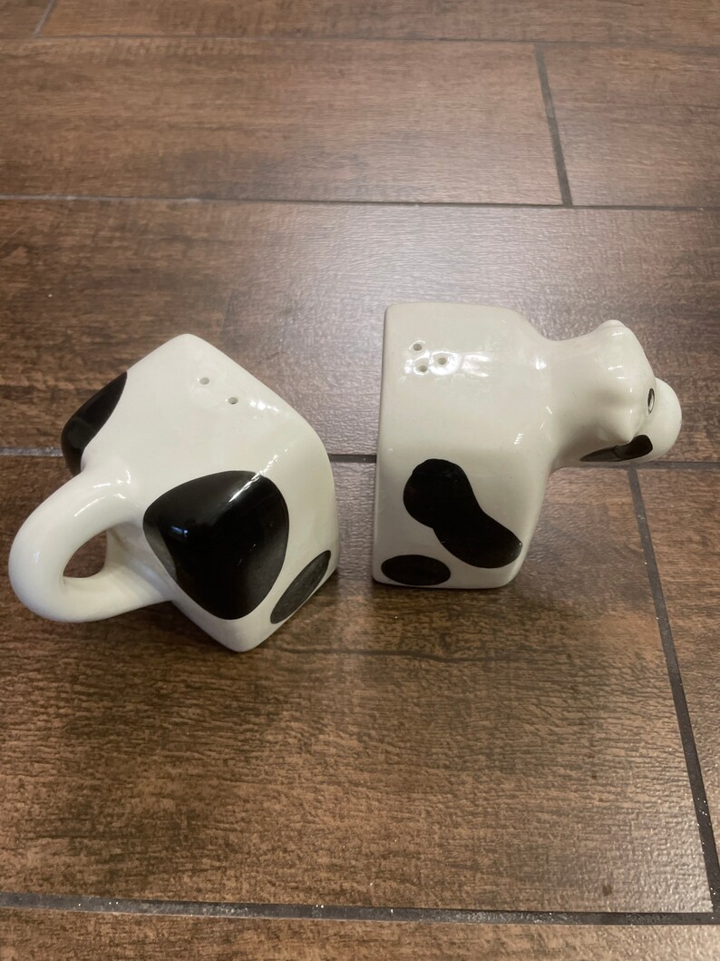 1990 Vintage Cow Salt and Pepper Checkers Etsy