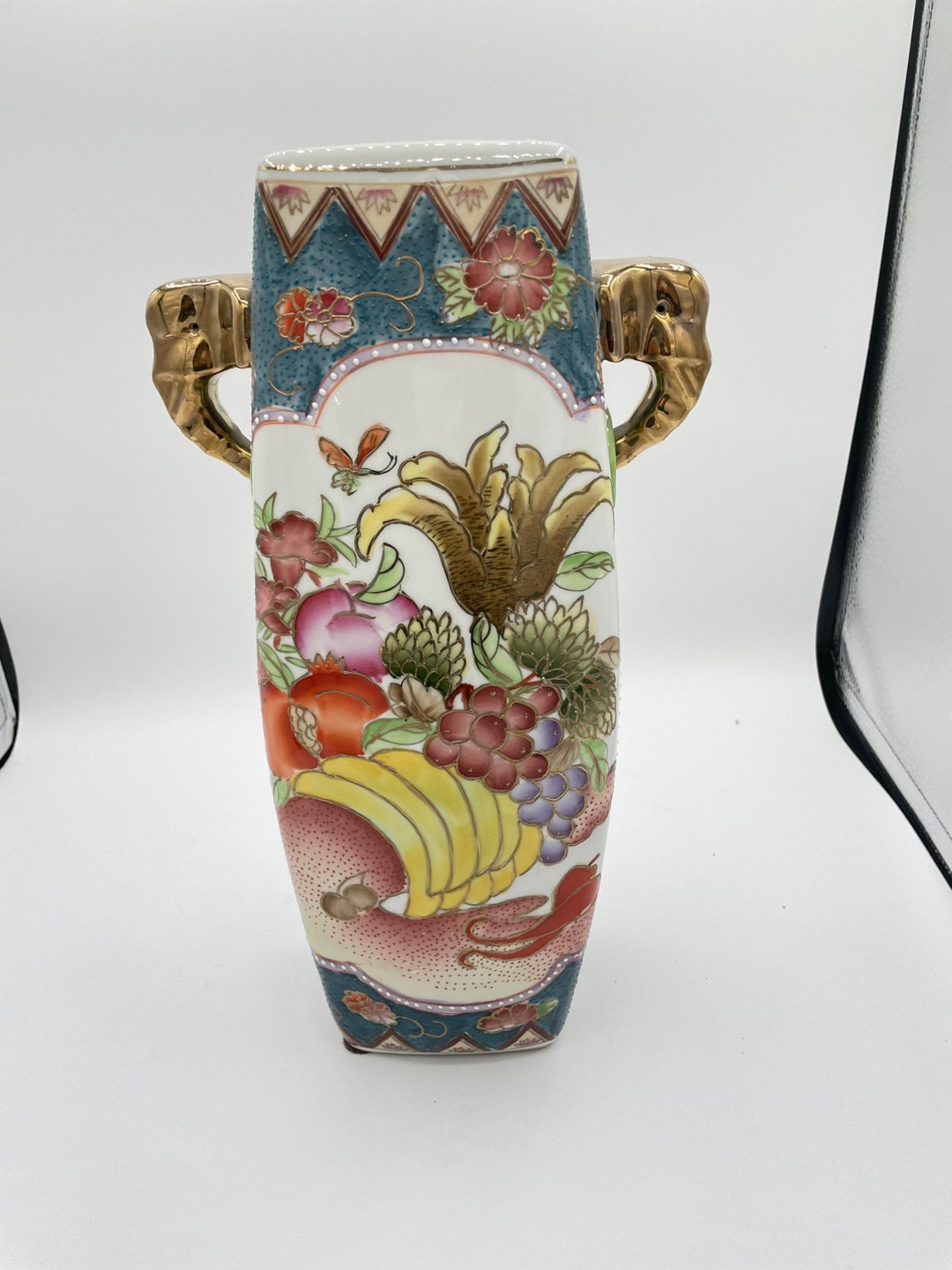 Vintage Handcrafted Oriental Asian Vase With Golden Elephants Handles