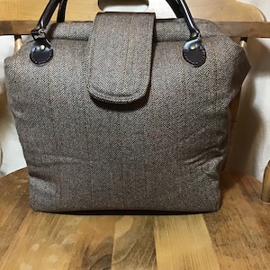 Brown Herringbone Tweed Gladstone Handbag 12” x 14” app