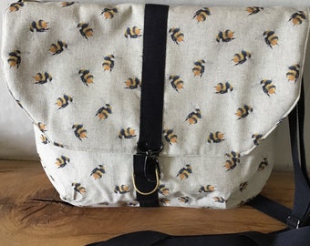 Handmade Bee  Fabric Crossbodybag 13” x10” app