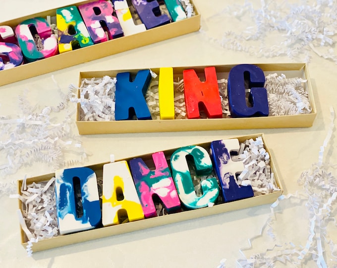 Personalized KIDS BIRTHDAY NAME Crayons, Wedding Favors for Kids, Birthday Party Favors, Back To School, Easter Basket, Stocking Stuffer