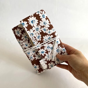 Handmade Compact Roll-up case Japanese cotton interchangeable knitting needles interchangeable crochet hooks crinkle brown blue floral