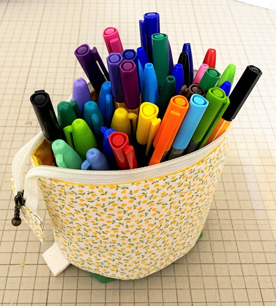 Plastic slide out 2025 pencil case