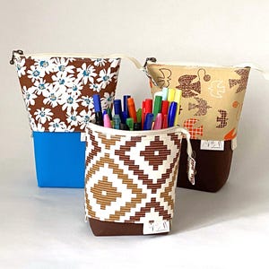 Japanese Cotton Pop-Up Pouch: Stand-Up Stationary, Makeup Brush Holder (19x16x6cm)
