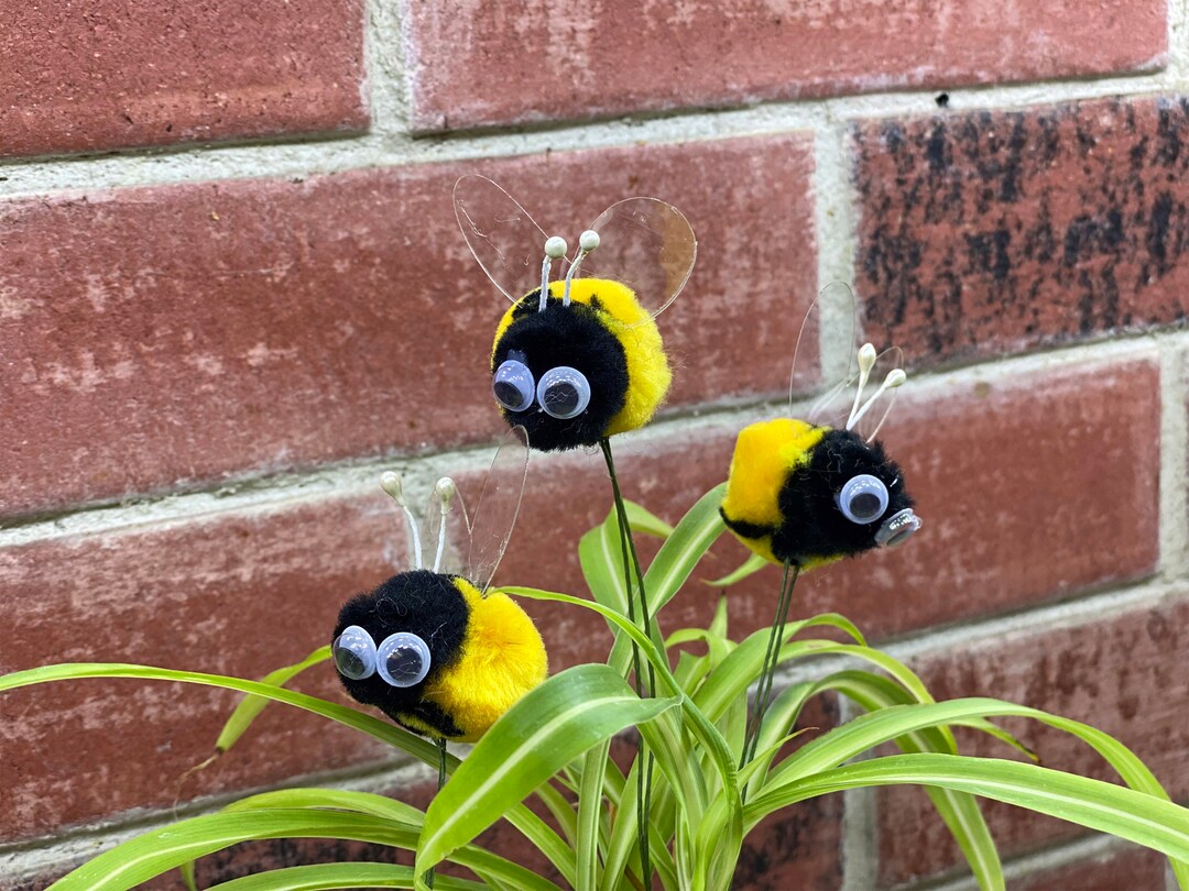 Pompom Bumble Bees Black&yellow W/googly Eyes Craft Spring - Etsy