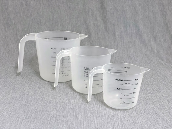 Plastic Measuring Cup Choice of 1 1/2-cup, 2-cup, 4-cup or Set of 3 Pcs With Grip and Spout Easy to Read 