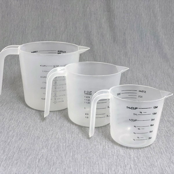Plastic Measuring Cup Choice of 1 1/2-Cup, 2-Cup, 4-Cup or Set of 3 pcs with Grip and Spout Easy to Read
