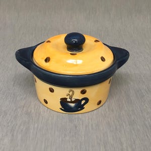 2 Pack Ceramic Soup Bowls with Lid and Double Handles, 22 OZ French Onion Soup Crock, Small Casserole Dish for Oven