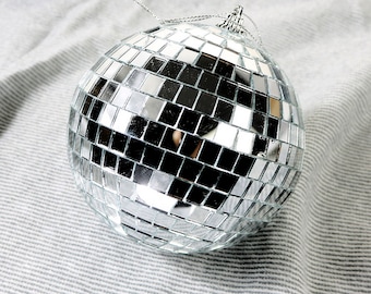 Ficelle suspendue rétro pour fête des fêtes, rétroviseur boule disco de 4 po. incluse