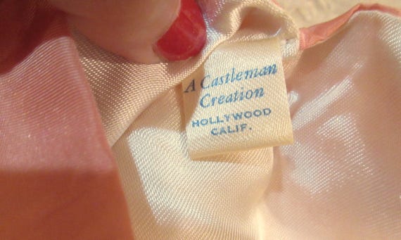Vintage Lingerie Holder, Salmon Taffeta, Hand Pai… - image 9