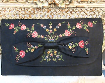 Tambour Embroidered French Evening Clutch, c1920