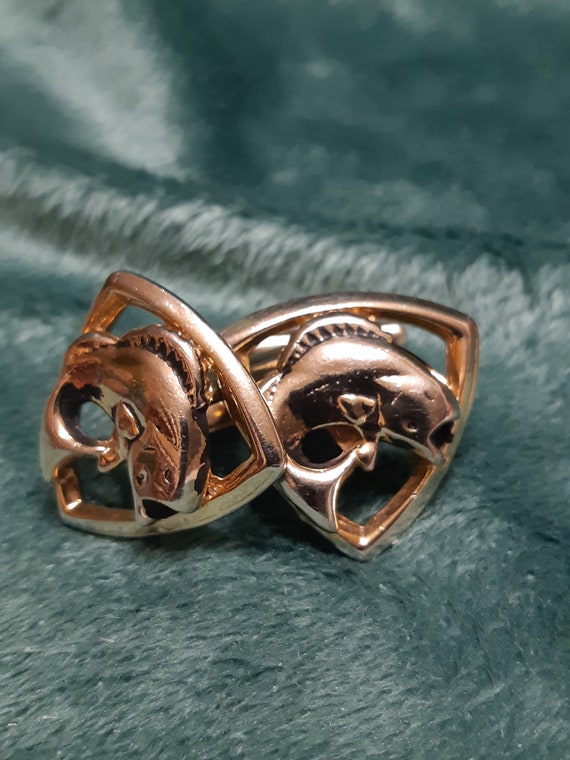 Fishy Cufflinks || Vintage Accessories || The Beat