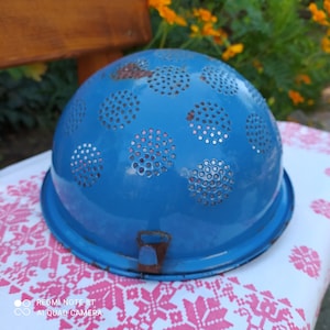 Vintage Enamel Strainer - Enamel Colander - Enamel Sieve - Enamelware - Country Cottage Chic - Blue Enamel Filter - Big Strainer