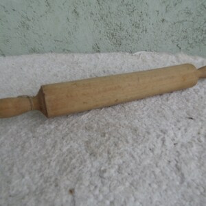 Antique Primitive Wooden Rolling Pin - Rustic Kitchen Decor - Country Cottage Chic - Farmhouse Decoration