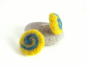 Felt Earrings , Art Jewelry , Yellow Earrings , Wool Jewelry , Needle Felted , Yellow Stud , Round Studs , Minimalist Earrings , Eco Jewelry