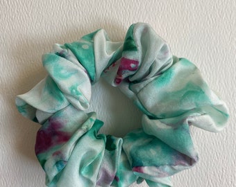 Silk scrunchie