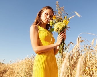 yellow knit dress,  summer knit dress, summer dress yellow, elegant summer dress, statement dress, SABRINA WEIGT, rib dress, sunshine yellow