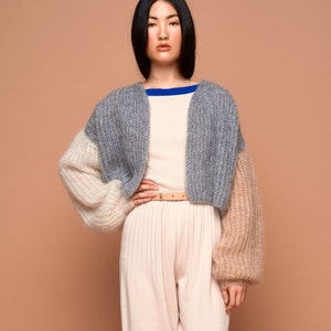 bomber jacket, grey, cream, camel, SABRINA WEIGT, knitwear, mohair, knitted bomber jacket, chunky knit, oversized knit, cardigan,mohair knit image 4