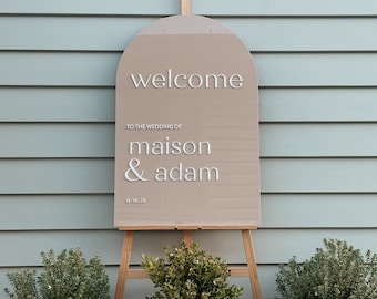 Modern Arch Acrylic Wedding Welcome Sign - Acrylic Signage - Customizable Welcome Sign - Elegant Wedding Decor