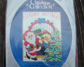 Fabulous VINTAGE 1980's Paragon Santa Seasons Greetings Felt Wall Hanging  and Card Holder Retro 80's Vintage Christmas Craft Kit