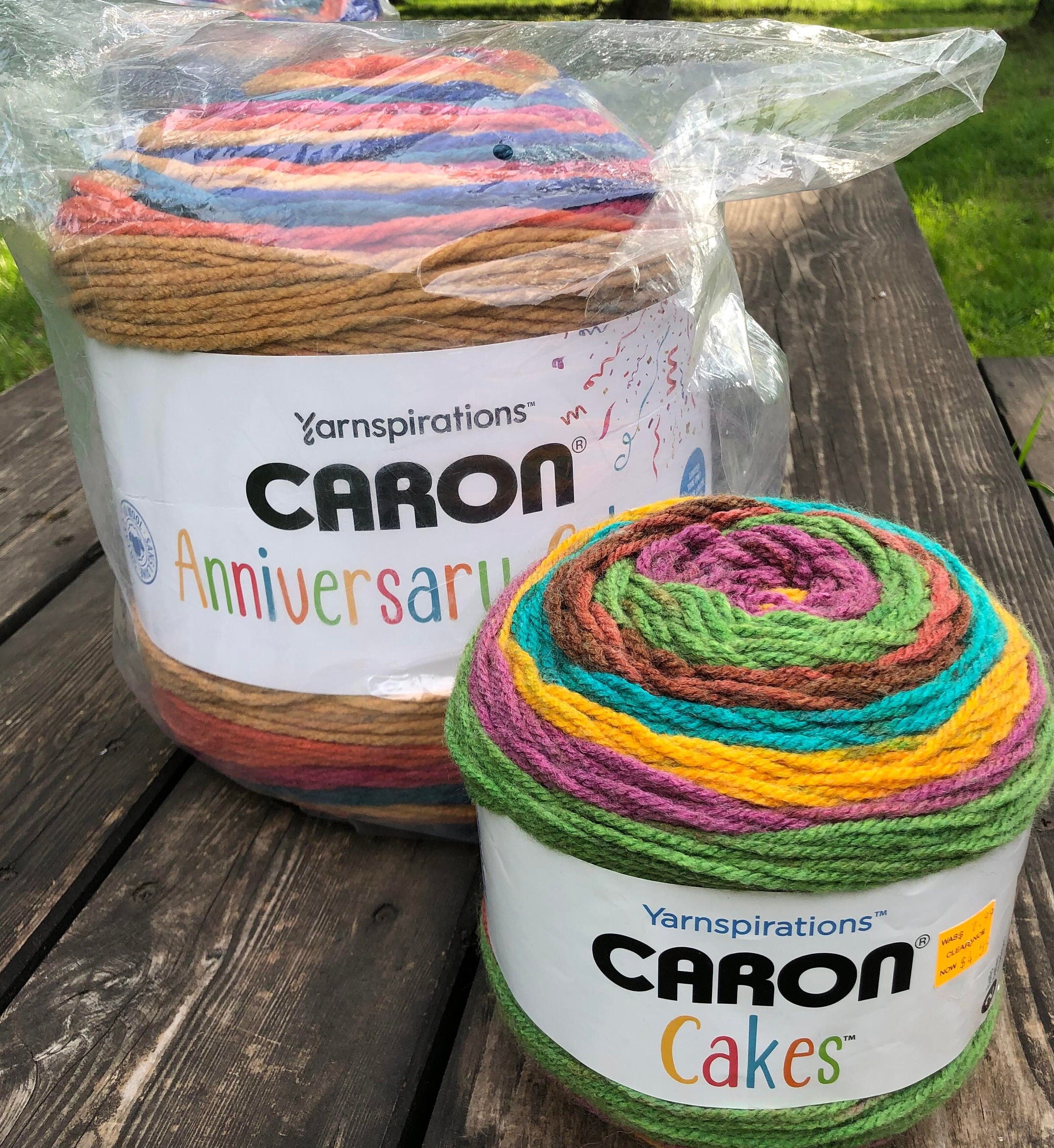 CARON Anniversary Cakes, Super Bulky 6 Weight GRAPE, Cake Yarn