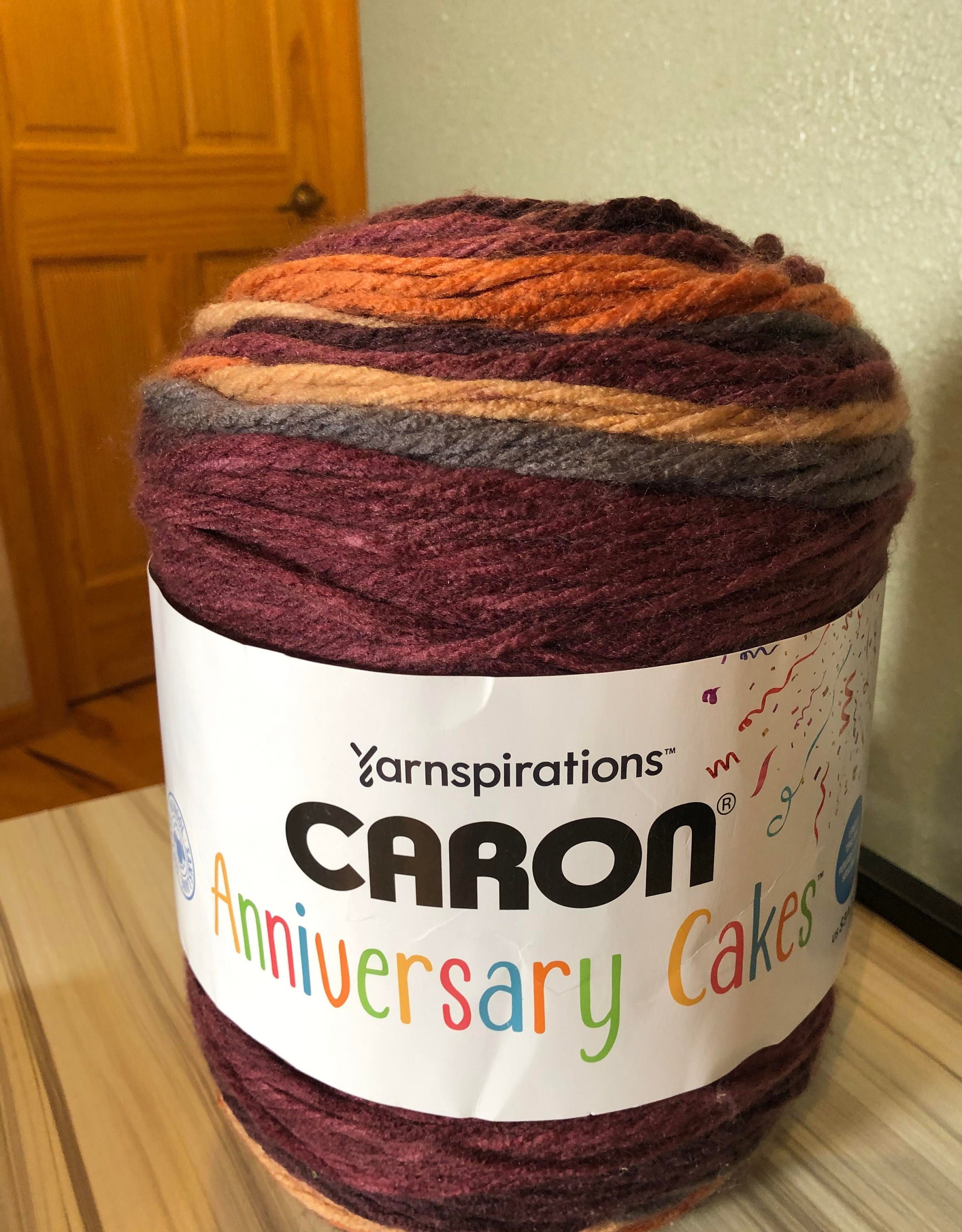 Bulky Yarn, CHOCOLATE FOUNTAIN Caron Anniversary Cake, 2lbs of