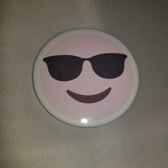 sunglasses emoji cake
