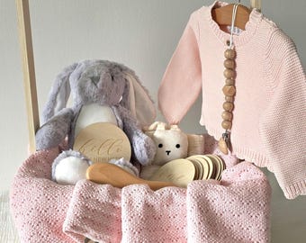 Cesta para bebé con barandilla / Regalos para baby shower / Regalo personalizado para recién nacido / Set de regalo de lujo