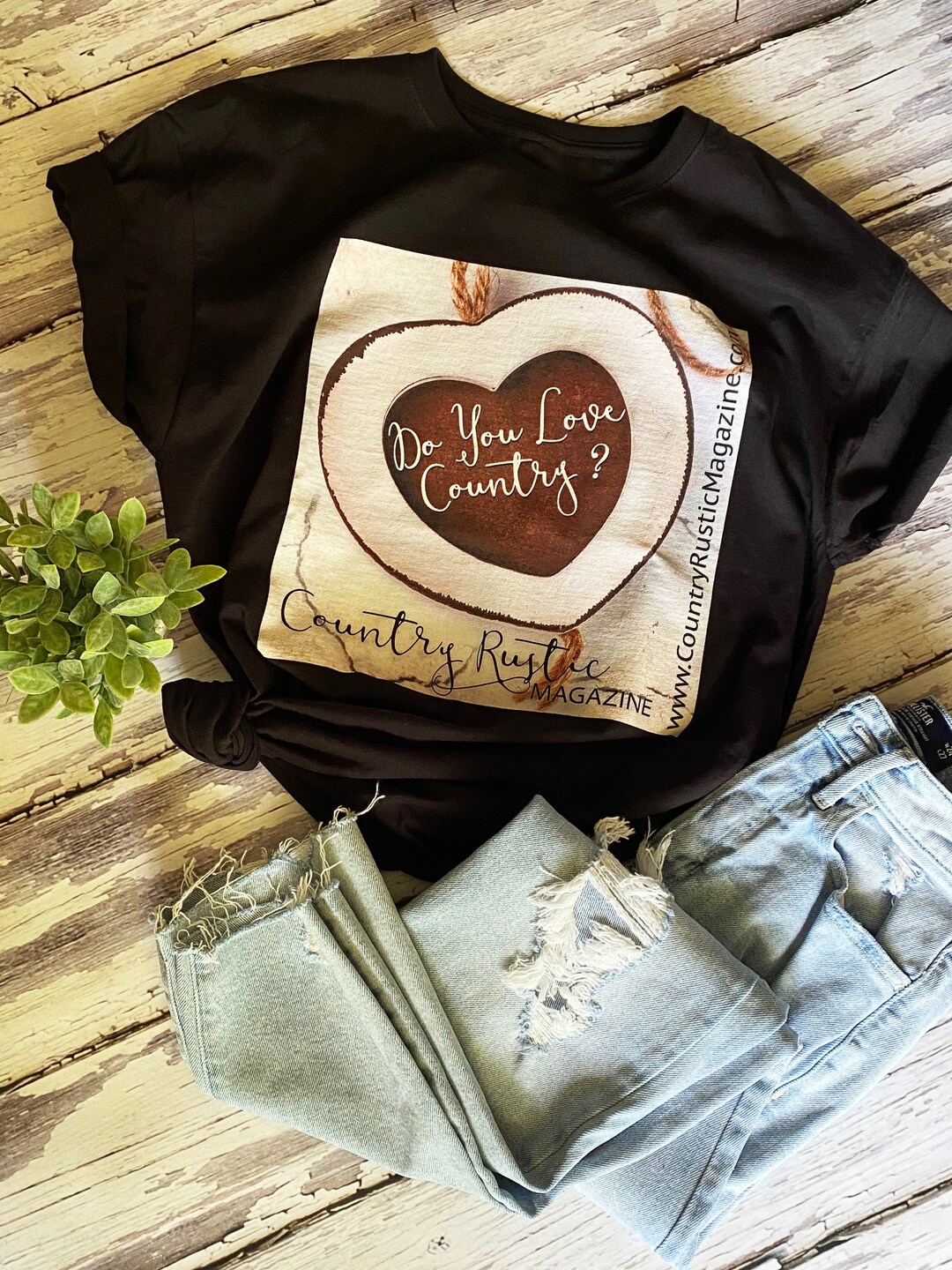 Country Rustic Magazine T-shirt: Chunky Heart Graphic, Do You Love ...