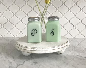 Circle Wooden Tray, Decorative Wooden Tray, Farmhouse Home Decor, Rustic Wooden Tray, Distressed Wooden Tray