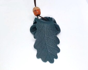 Petite pochette à pharmacie en cuir avec feuille de chêne vert, pochette en feuille de chêne