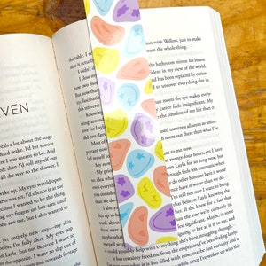 Smiley face glossy cardstock bookmark
