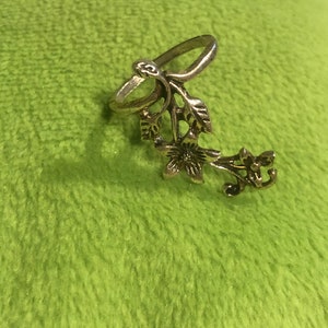 Silver flower ring