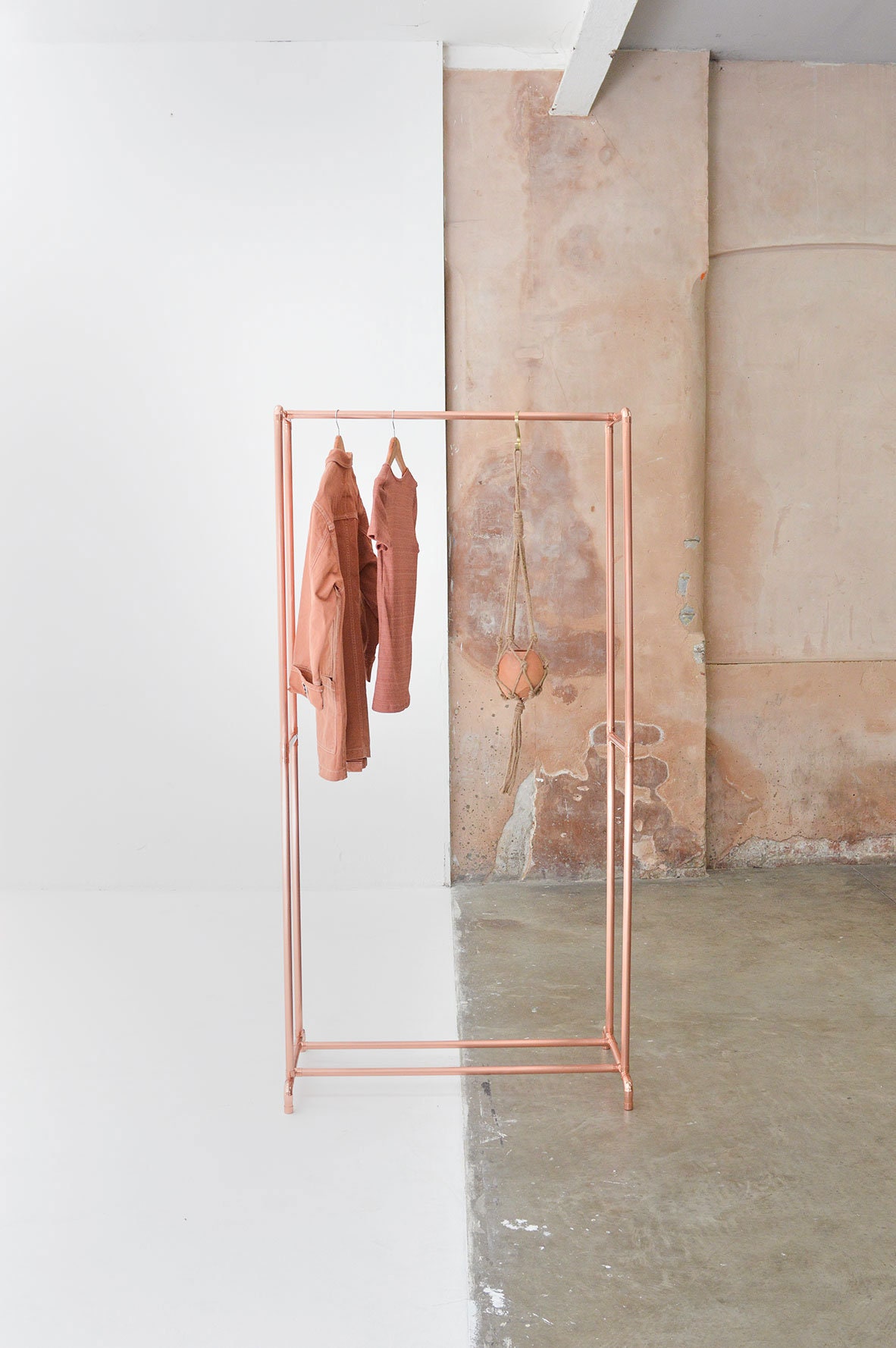 Hotel Porter Style Copper Pipe Clothing Rail / Dress Clothes Rail ...