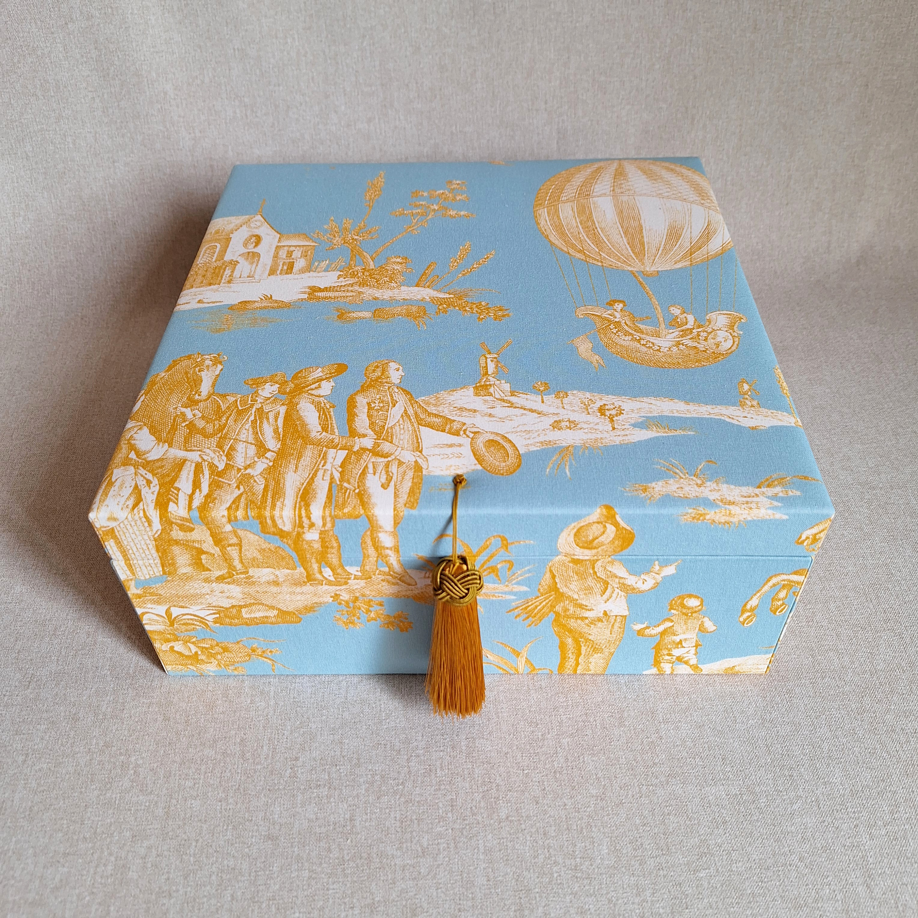 NUOBESTY 1pc caja corrugado scraf bufanda azul platos papel decorativo caja  regalo boda dama de honor maleta